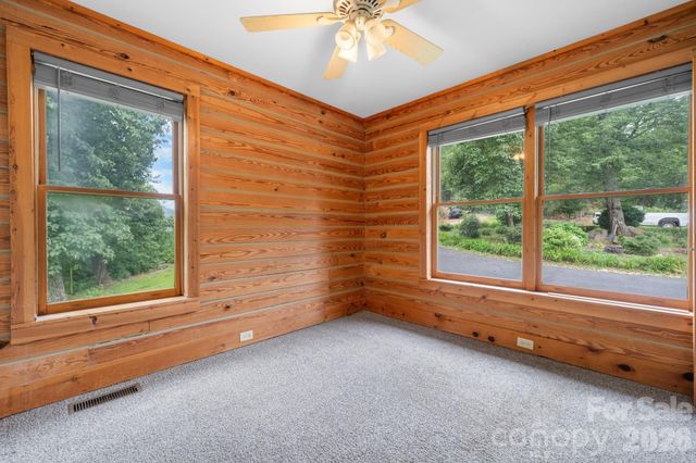 422 Ridge Creek Drive, Taylorsville, NC 28681