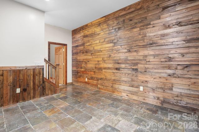 422 Ridge Creek Drive, Taylorsville, NC 28681
