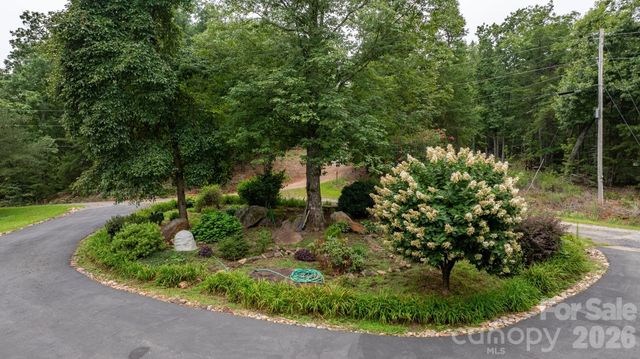 422 Ridge Creek Drive, Taylorsville, NC 28681