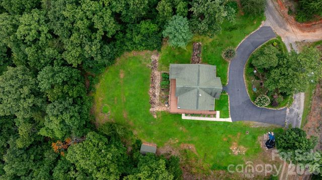 422 Ridge Creek Drive, Taylorsville, NC 28681