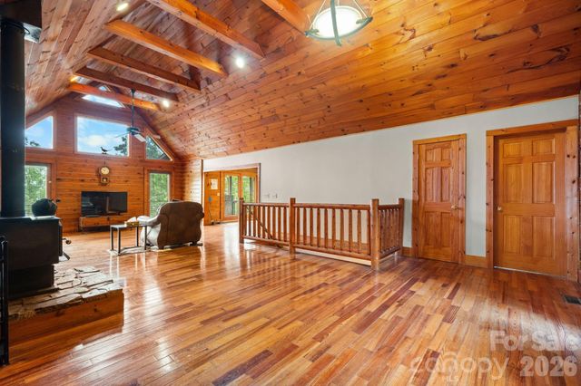 422 Ridge Creek Drive, Taylorsville, NC 28681