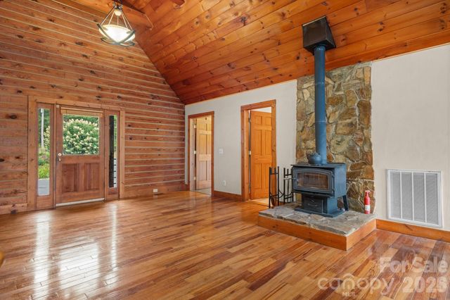 422 Ridge Creek Drive, Taylorsville, NC 28681