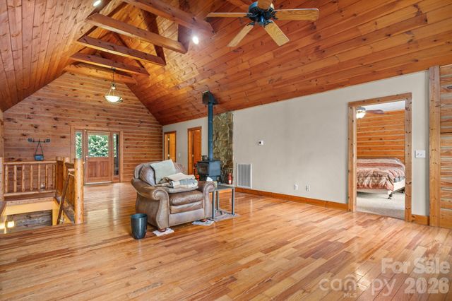 422 Ridge Creek Drive, Taylorsville, NC 28681