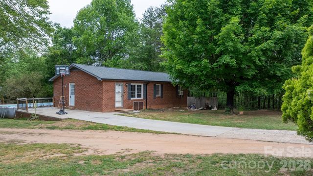 4917 Berkley Street, Morganton, NC 28655