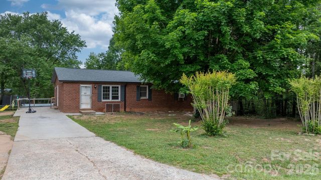 4917 Berkley Street, Morganton, NC 28655