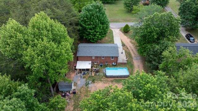 4917 Berkley Street, Morganton, NC 28655