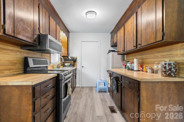 4917 Berkley Street, Morganton, NC 28655