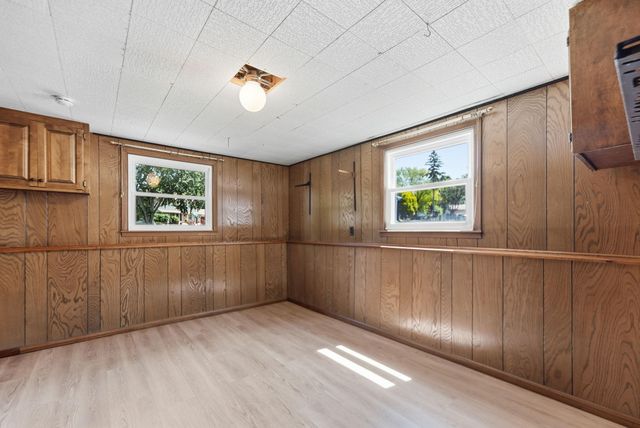 4636 Heritage Hills Drive, Bloomington, MN 55437