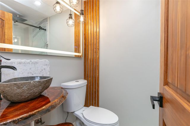 1507 Harding Street, Hollywood, FL 33020