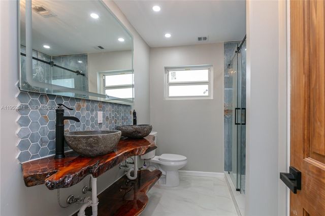1507 Harding Street, Hollywood, FL 33020