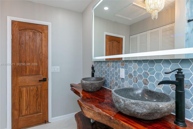 1507 Harding Street, Hollywood, FL 33020