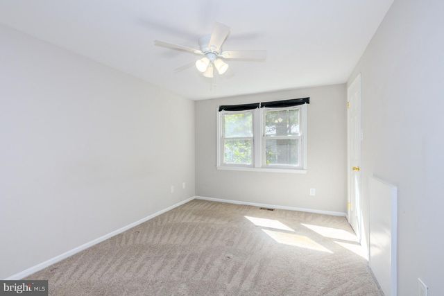 12611 SAYLERS CREEK LN, Herndon, VA 20170