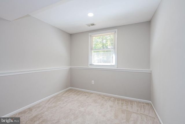 12611 SAYLERS CREEK LN, Herndon, VA 20170