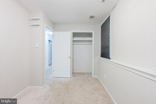12611 SAYLERS CREEK LN, Herndon, VA 20170