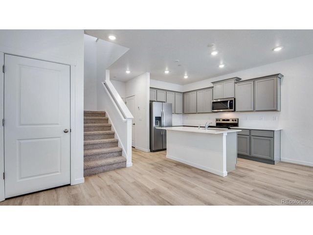 9890 Argonne St, Commerce City, CO 80022