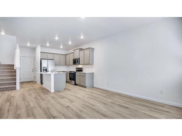 9890 Argonne St, Commerce City, CO 80022