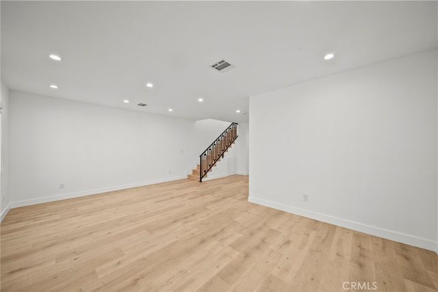 11488 Burbank, North Hollywood, CA 91601