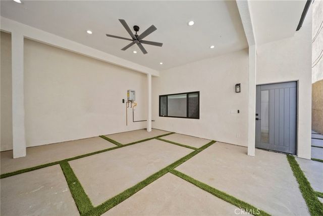 11488 Burbank, North Hollywood, CA 91601