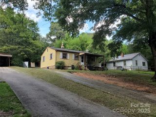1420 W Mauney Avenue, Gastonia, NC 28052