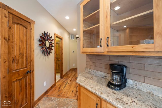 7563 Grizzly Drive, Nineveh, IN 46164