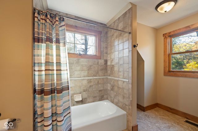 7563 Grizzly Drive, Nineveh, IN 46164