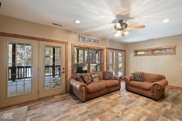 7563 Grizzly Drive, Nineveh, IN 46164