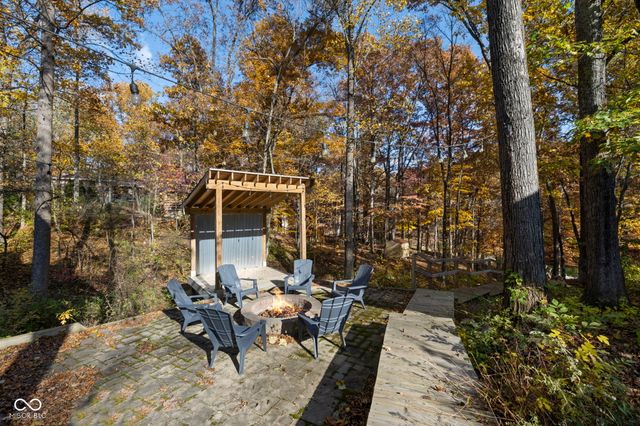 7563 Grizzly Drive, Nineveh, IN 46164