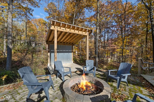 7563 Grizzly Drive, Nineveh, IN 46164