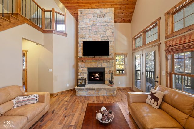 7563 Grizzly Drive, Nineveh, IN 46164