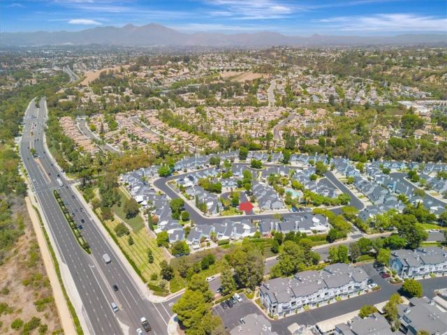 2 Willowood, Aliso Viejo, CA 92656