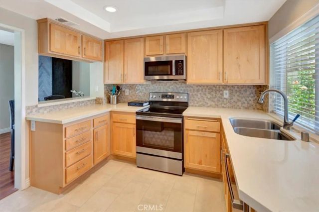 2 Willowood, Aliso Viejo, CA 92656