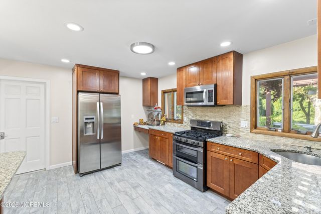 55 Ainsworth Avenue, East Brunswick, NJ 08816