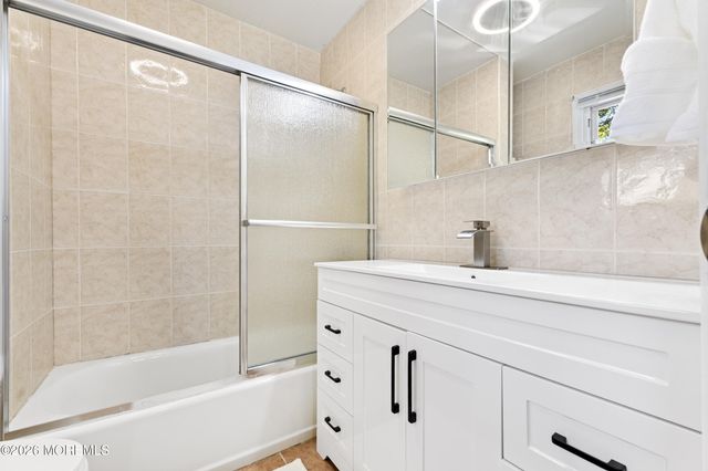 55 Ainsworth Avenue, East Brunswick, NJ 08816