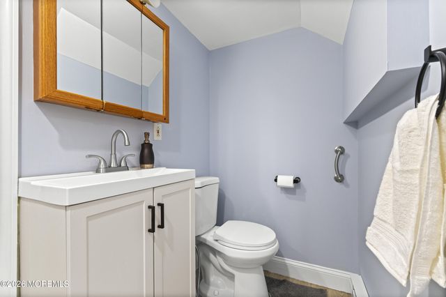 55 Ainsworth Avenue, East Brunswick, NJ 08816