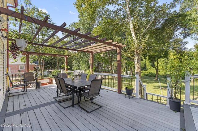 55 Ainsworth Avenue, East Brunswick, NJ 08816