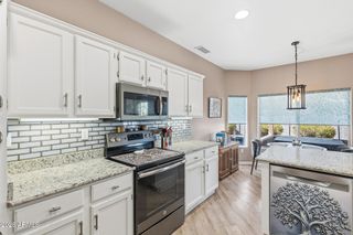 15718 W GREYSTONE Drive, Sun City West, AZ 85375