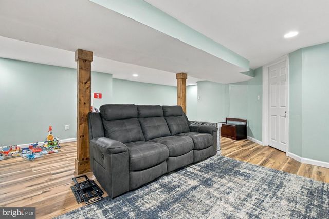 331 CEDAR ST, Warminster, PA 18974