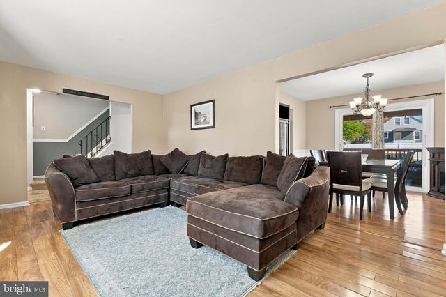 331 CEDAR ST, Warminster, PA 18974