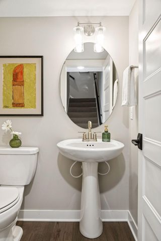 850 Mount Curve Boulevard L, Saint Paul, MN 55116