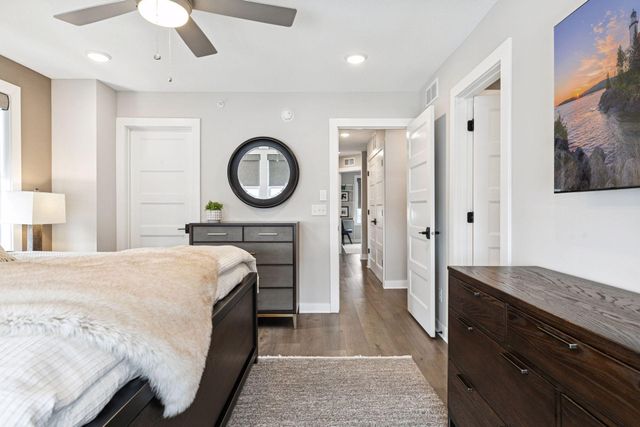 850 Mount Curve Boulevard L, Saint Paul, MN 55116