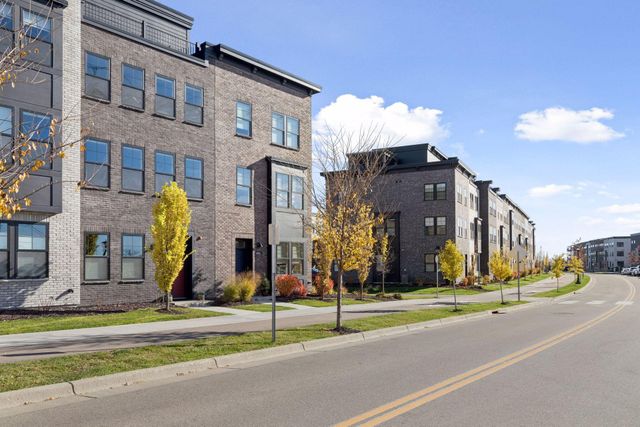 850 Mount Curve Boulevard L, Saint Paul, MN 55116