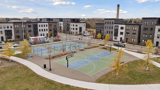 850 Mount Curve Boulevard L, Saint Paul, MN 55116