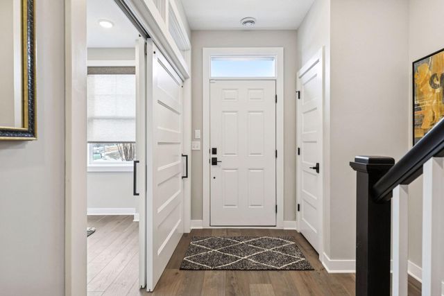 850 Mount Curve Boulevard L, Saint Paul, MN 55116