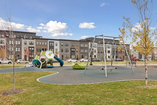 850 Mount Curve Boulevard L, Saint Paul, MN 55116