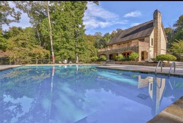 6325 Crestline Drive, Dawsonville, GA 30534