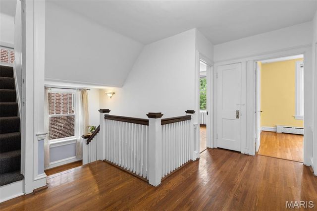 6920 Pershing Avenue, University City, MO 63130