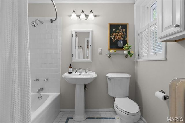6920 Pershing Avenue, University City, MO 63130