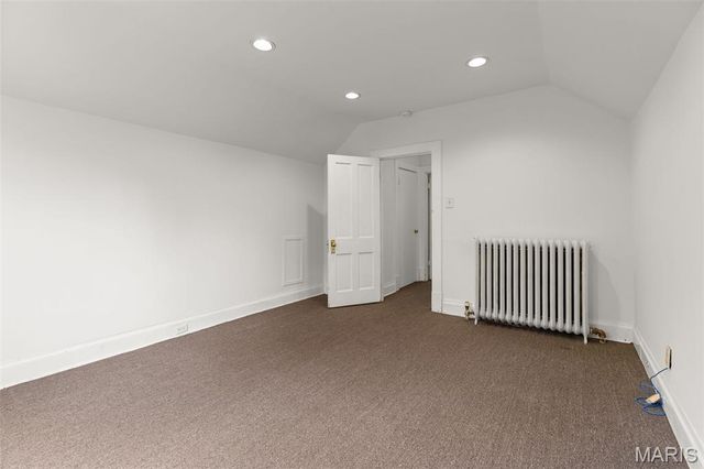 6920 Pershing Avenue, University City, MO 63130