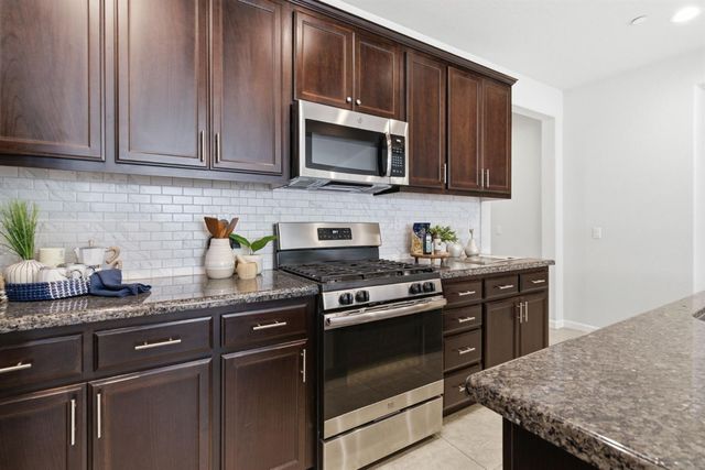 3832 Lookout Dr, Modesto, CA 95355