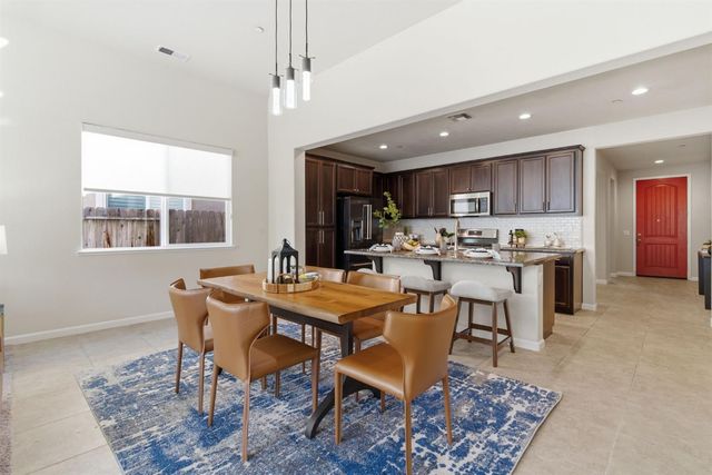 3832 Lookout Dr, Modesto, CA 95355